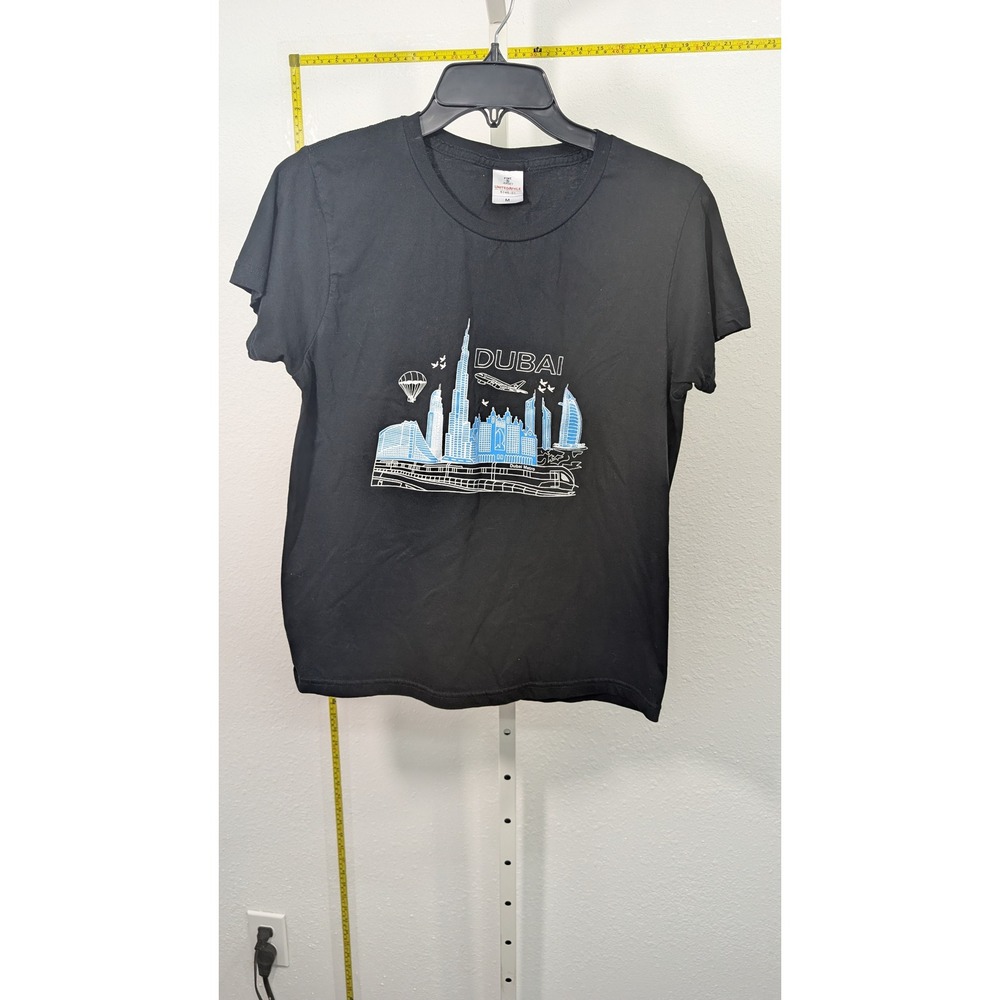 United Athle Dubai Skyline Graphic TShirt Black Mens Medium 5745-01 Souvenir Tee